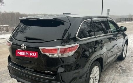 Toyota Highlander III, 2014 год, 2 950 000 рублей, 4 фотография