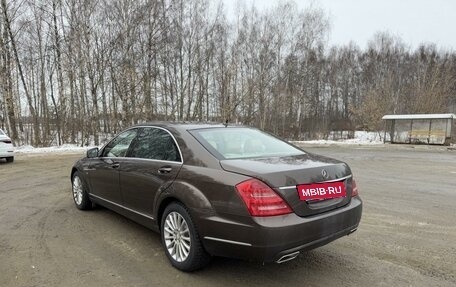 Mercedes-Benz S-Класс, 2011 год, 2 000 000 рублей, 9 фотография