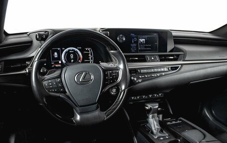 Lexus ES VII, 2018 год, 3 900 000 рублей, 21 фотография