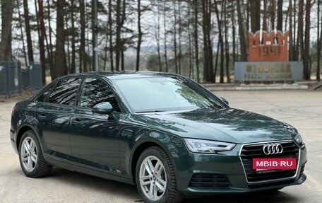 Audi A4, 2017 год, 2 800 000 рублей, 3 фотография