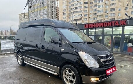 Hyundai Grand Starex Grand Starex I рестайлинг 2, 2008 год, 1 990 000 рублей, 14 фотография