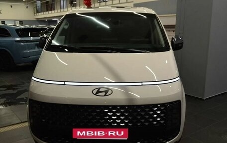 Hyundai Staria, 2024 год, 8 350 000 рублей, 2 фотография