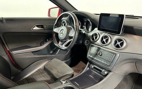 Mercedes-Benz GLA, 2015 год, 2 149 000 рублей, 12 фотография