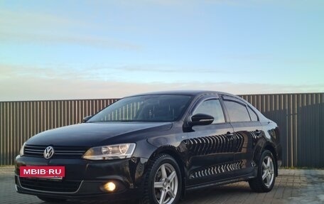 Volkswagen Jetta VI, 2013 год, 839 000 рублей, 2 фотография