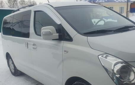 Hyundai Grand Starex Grand Starex I рестайлинг 2, 2011 год, 1 500 000 рублей, 2 фотография