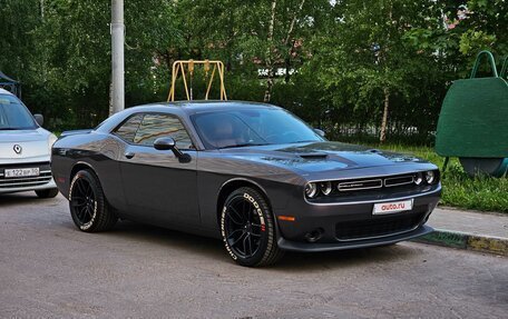 Dodge Challenger III рестайлинг 2, 2020 год, 4 770 000 рублей, 4 фотография