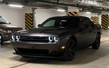 Dodge Challenger III рестайлинг 2, 2020 год, 4 770 000 рублей, 7 фотография