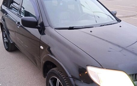 Mitsubishi Outlander III рестайлинг 3, 2007 год, 600 000 рублей, 8 фотография