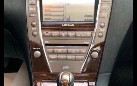 Lexus ES VII, 2010 год, 1 700 000 рублей, 24 фотография