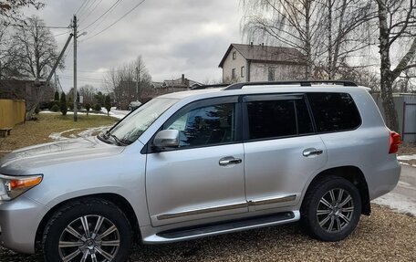 Toyota Land Cruiser 200, 2015 год, 4 400 000 рублей, 2 фотография