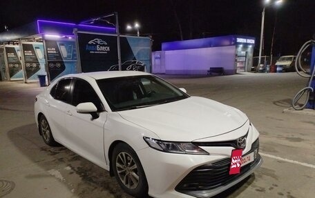 Toyota Camry, 2018 год, 1 750 000 рублей, 6 фотография