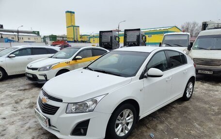 Chevrolet Cruze II, 2013 год, 820 000 рублей, 3 фотография