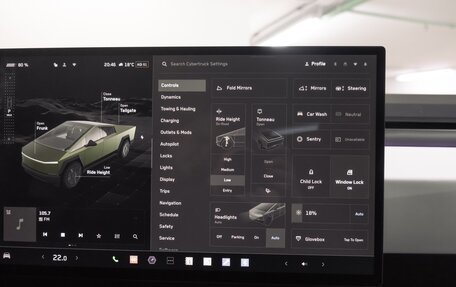Tesla Cybertruck, 2024 год, 29 000 000 рублей, 9 фотография