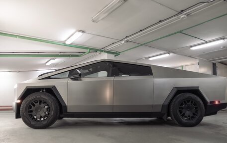 Tesla Cybertruck, 2024 год, 29 000 000 рублей, 6 фотография