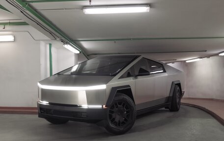 Tesla Cybertruck, 2024 год, 29 000 000 рублей, 21 фотография