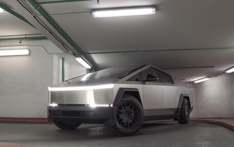 Tesla Cybertruck, 2024 год, 29 000 000 рублей, 37 фотография