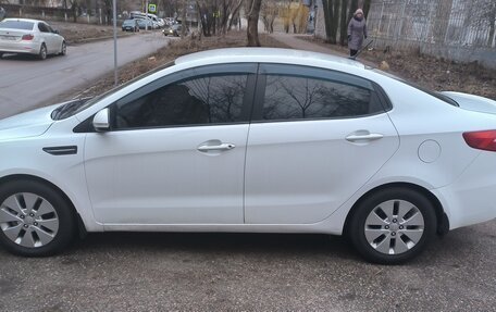 KIA Rio III рестайлинг, 2013 год, 900 000 рублей, 3 фотография