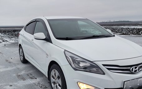 Hyundai Solaris II рестайлинг, 2016 год, 1 140 000 рублей, 4 фотография