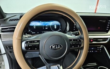 KIA K5, 2021 год, 2 300 000 рублей, 6 фотография