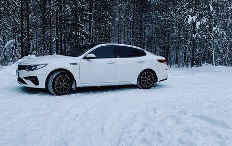 KIA Optima IV, 2019 год, 2 500 000 рублей, 8 фотография