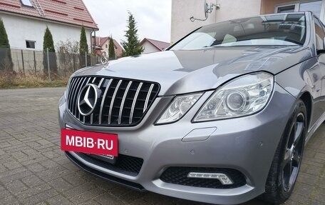 Mercedes-Benz E-Класс, 2009 год, 1 585 000 рублей, 28 фотография