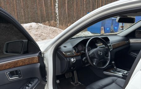 Mercedes-Benz E-Класс, 2010 год, 1 590 000 рублей, 11 фотография