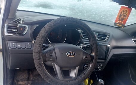 KIA Rio III рестайлинг, 2011 год, 600 000 рублей, 5 фотография