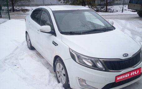 KIA Rio III рестайлинг, 2011 год, 600 000 рублей, 3 фотография