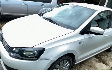 Volkswagen Polo VI (EU Market), 2012 год, 720 000 рублей, 2 фотография