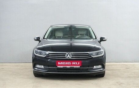 Volkswagen Passat B8 рестайлинг, 2016 год, 1 768 000 рублей, 2 фотография