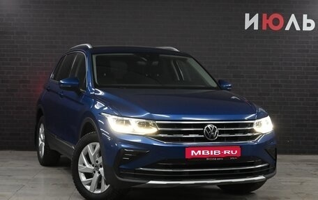 Volkswagen Tiguan II, 2022 год, 3 850 000 рублей, 3 фотография