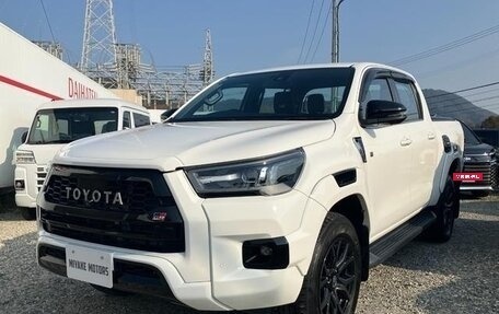 Toyota Hilux VIII, 2022 год, 4 300 000 рублей, 6 фотография