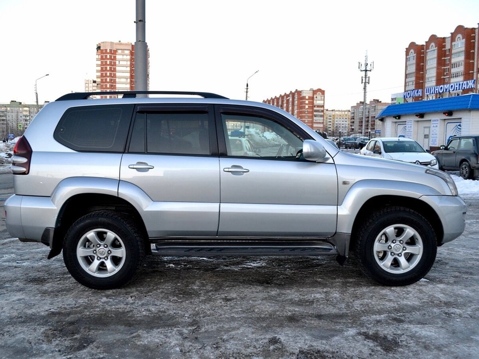 Toyota Land Cruiser Prado 120 рестайлинг, 2009 год, 730 000 рублей, 7 фотография