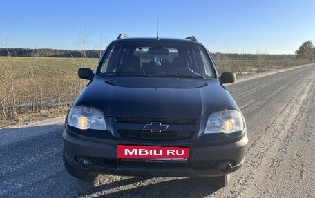 Chevrolet Niva I рестайлинг, 2011 год, 590 000 рублей, 5 фотография