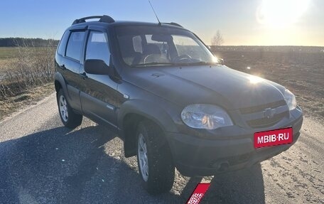 Chevrolet Niva I рестайлинг, 2011 год, 590 000 рублей, 7 фотография