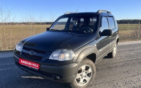 Chevrolet Niva I рестайлинг, 2011 год, 590 000 рублей, 10 фотография