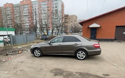 Mercedes-Benz E-Класс, 2011 год, 2 000 000 рублей, 1 фотография