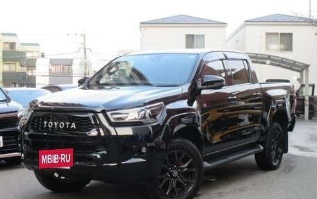 Toyota Hilux VIII, 2023 год, 4 680 000 рублей, 8 фотография