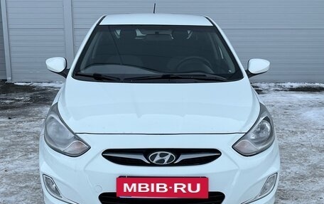 Hyundai Solaris II рестайлинг, 2013 год, 750 000 рублей, 2 фотография