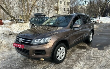 Volkswagen Touareg III, 2012 год, 1 950 000 рублей, 3 фотография