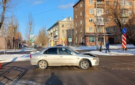 Mitsubishi Lancer VII, 2000 год, 180 000 рублей, 6 фотография