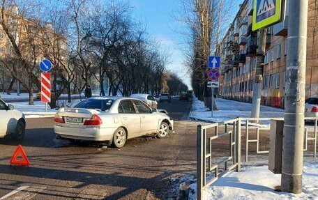 Mitsubishi Lancer VII, 2000 год, 180 000 рублей, 8 фотография