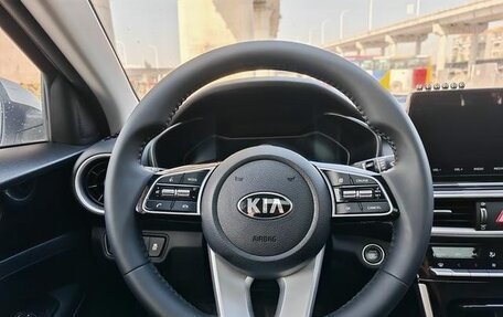 KIA K3, 2021 год, 1 200 000 рублей, 10 фотография