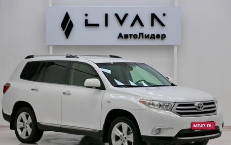 Toyota Highlander III, 2012 год, 1 799 000 рублей, 1 фотография