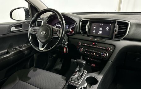 KIA Sportage IV рестайлинг, 2018 год, 2 220 000 рублей, 17 фотография