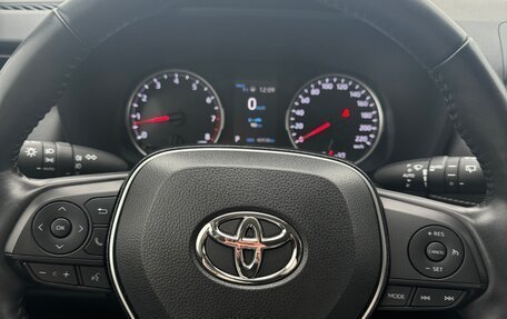 Toyota RAV4, 2020 год, 3 800 000 рублей, 14 фотография