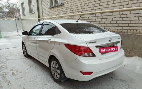 Hyundai Solaris II рестайлинг, 2013 год, 730 000 рублей, 4 фотография