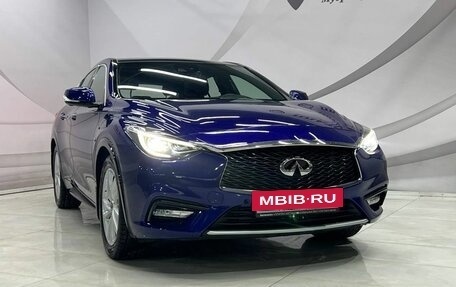 Infiniti Q30, 2017 год, 2 598 000 рублей, 4 фотография