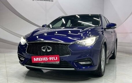 Infiniti Q30, 2017 год, 2 598 000 рублей, 2 фотография