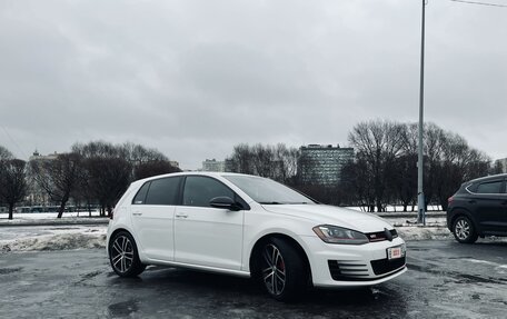 Volkswagen Golf GTI VII, 2016 год, 2 300 000 рублей, 3 фотография